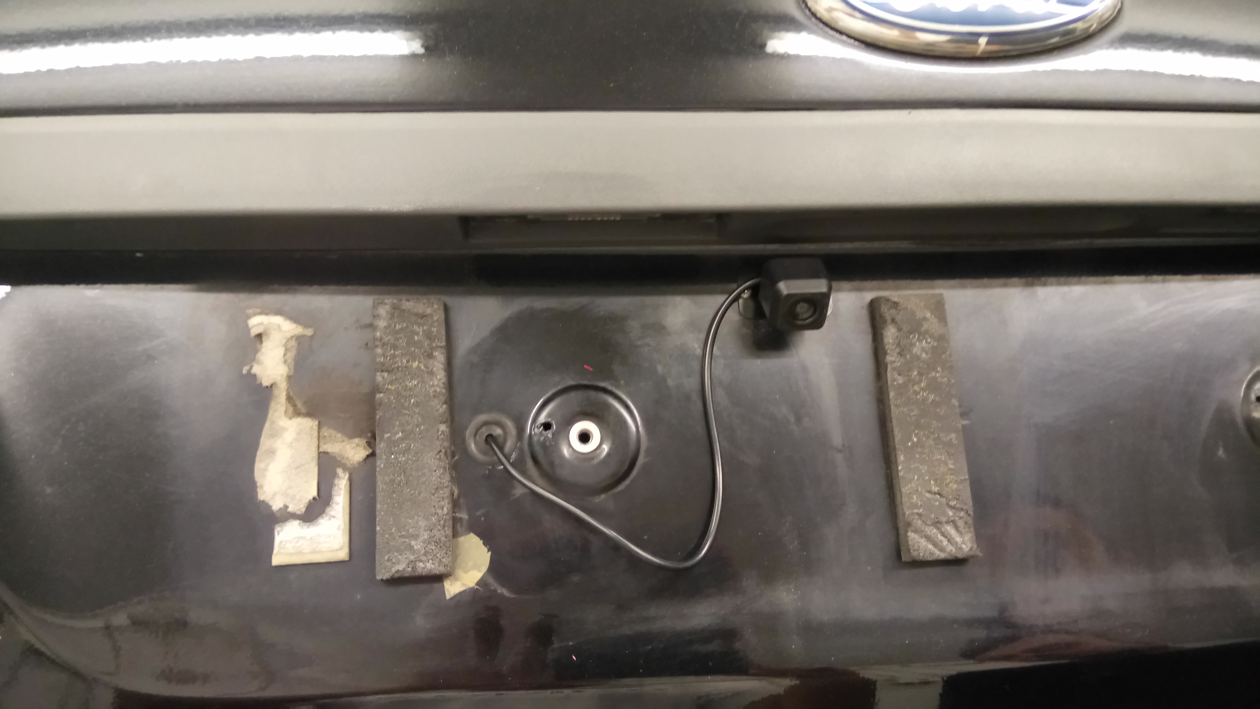 Diy Guide To Fitting Reverse Camera And Screen - Ford Fiesta Guides ...