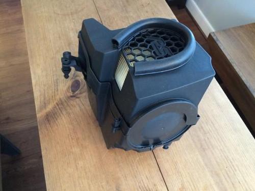 rs airbox side.jpg