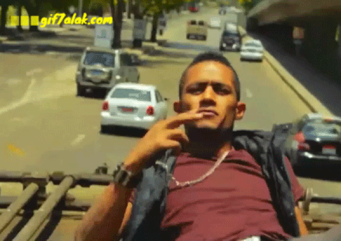 lenny.thumb.gif.c84806e3708beaa440fb5c3348b8357d.gif