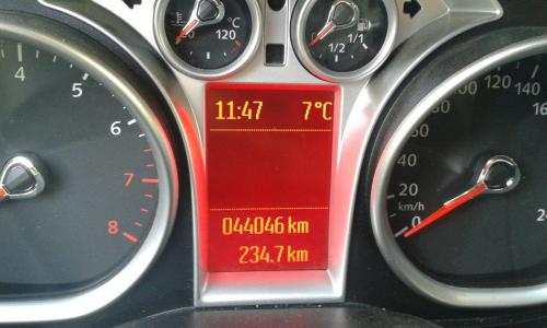 1291449705_FordFocus(3).thumb.jpg.d789e4b2adb7c56de431ce91919c2fbd.jpg